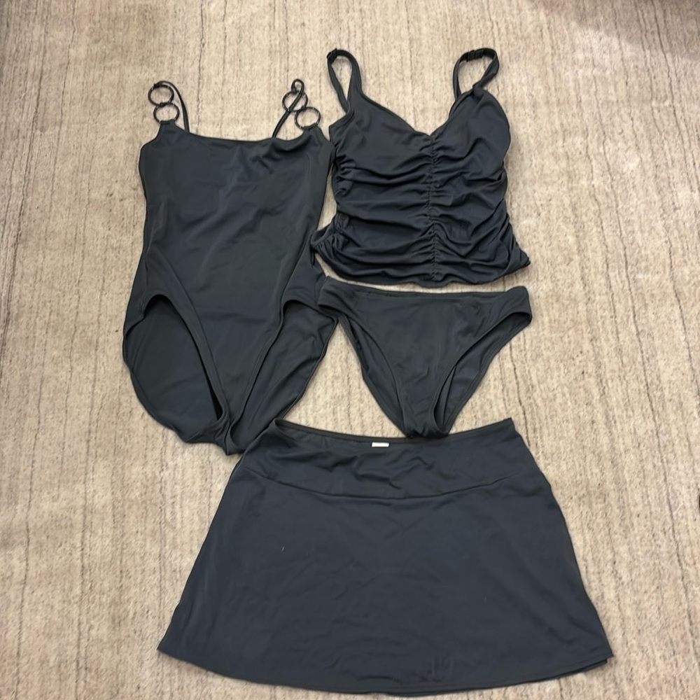 Lisa Curran 4 piece swim set